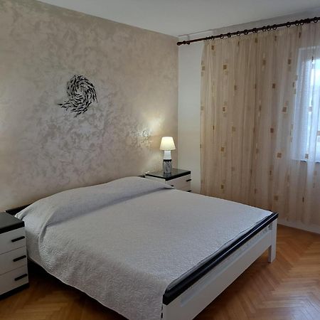 Sea Dream Kuca Za Odmor Apartment Baska  Bagian luar foto